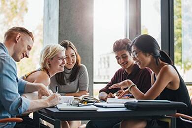 bts_thumb_industriekaufmann_frau