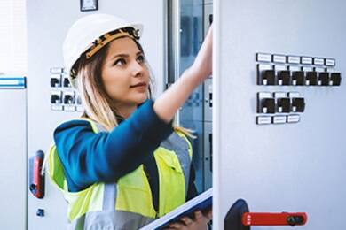 bts_thumb_informationselektroniker_in